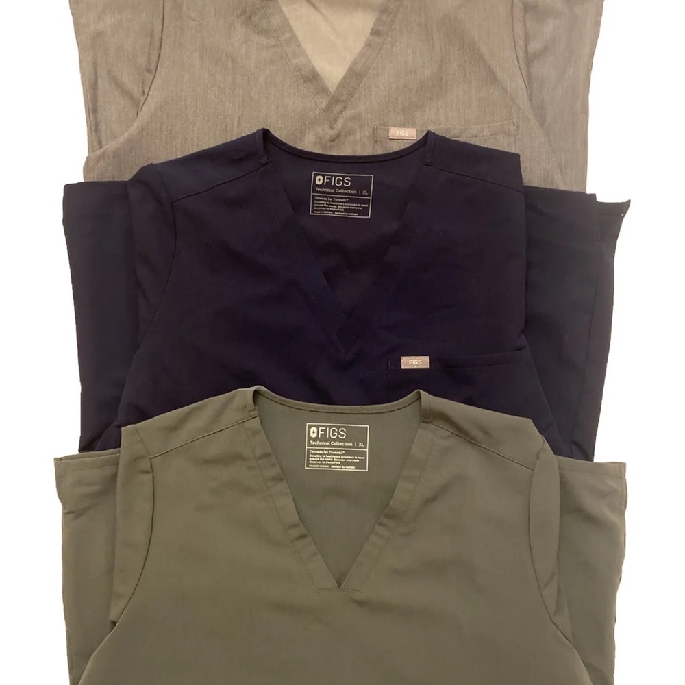 Figs Technical Collection Women's Scrubs Lot: 3 Shirts, Size Extra Large